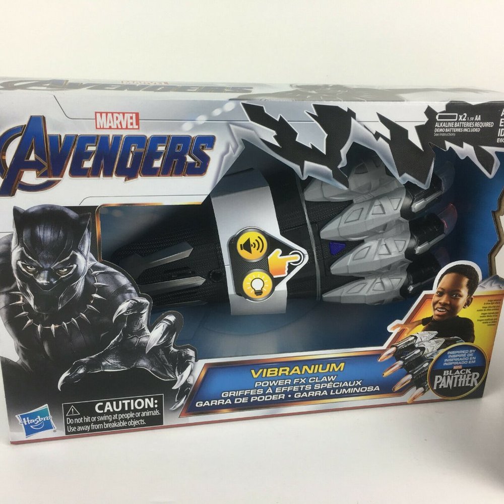 COPY - NEW Marvel Avengers Black Panther Vibranium Power FX Claw Toy Sounds Lig…